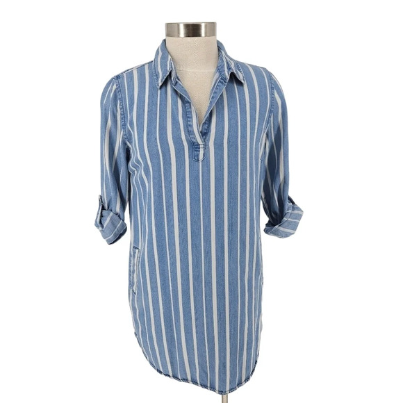 Velvet Heart Dresses & Skirts - Velvet Heart Shirt Dress Blue Chambray Striped 3/4 Sleeve Collared V Neck Mini